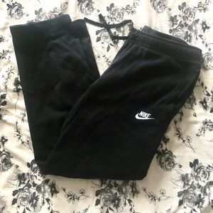 NIKE Men's Club Fleece Training Pants Sweatpants